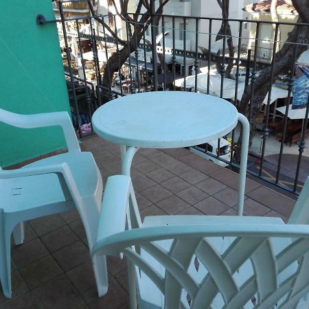 カットーリカ New Prophet Bed & Breakfast エクステリア 写真