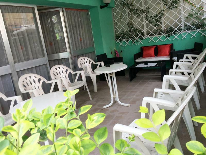 カットーリカ New Prophet Bed & Breakfast エクステリア 写真